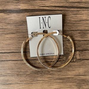 NWT: These are a pair of  INC gold hoop earrings